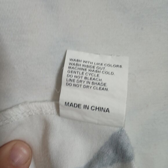 "Love me like my demons do" women's shirt - Picture 4 of 4